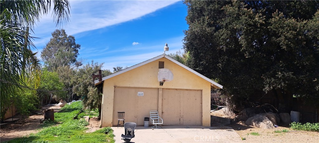 25767 Creag Avenue W