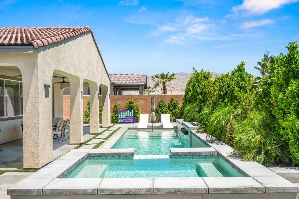 40166 Vivaldi Court