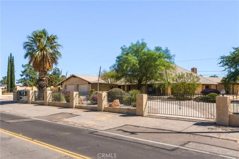 Photo of 13009 Rincon RD, Apple Valley, CA 92308 (MLS # HD26207839)