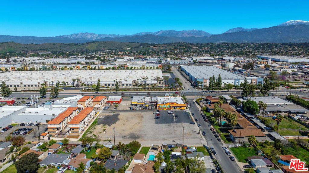 1600 W Mission Boulevard