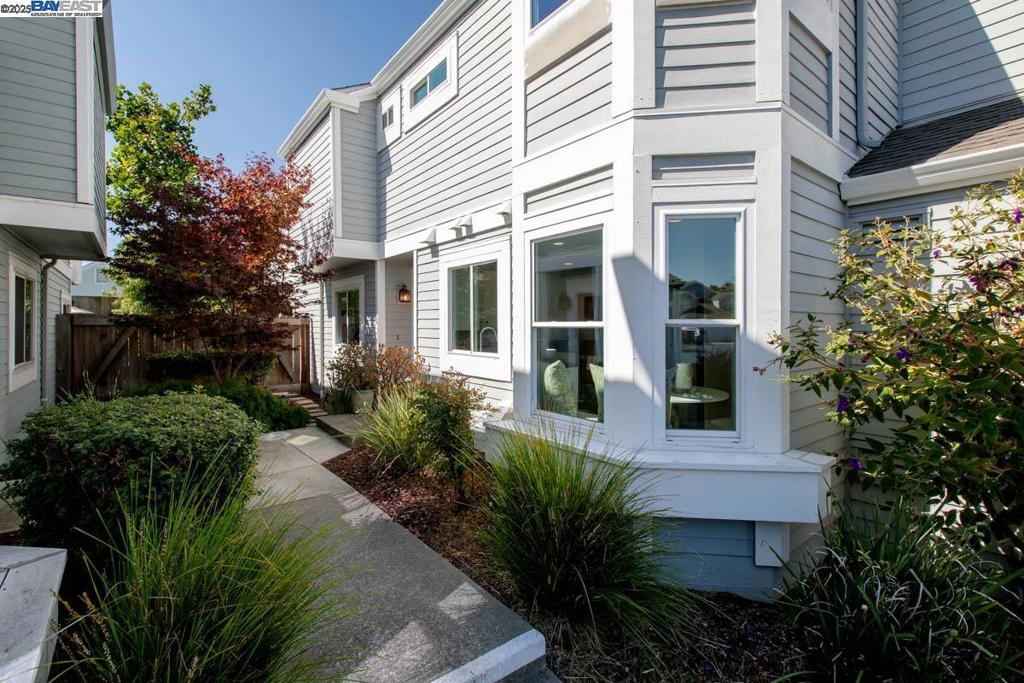 HARBOR BAY - Residential