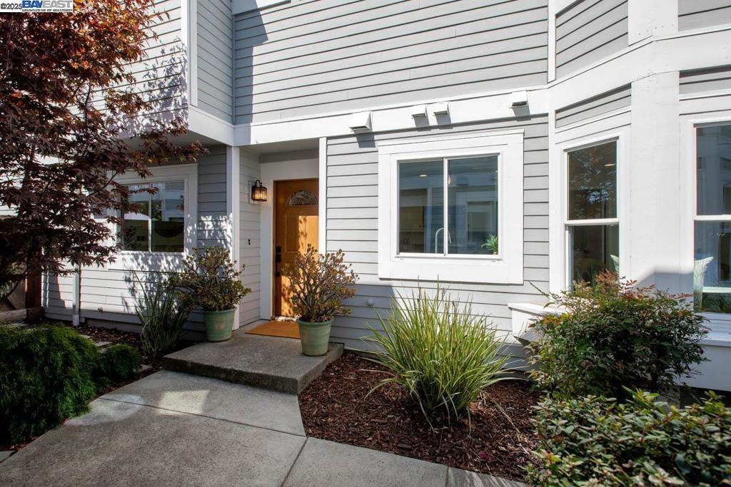 HARBOR BAY - Residential