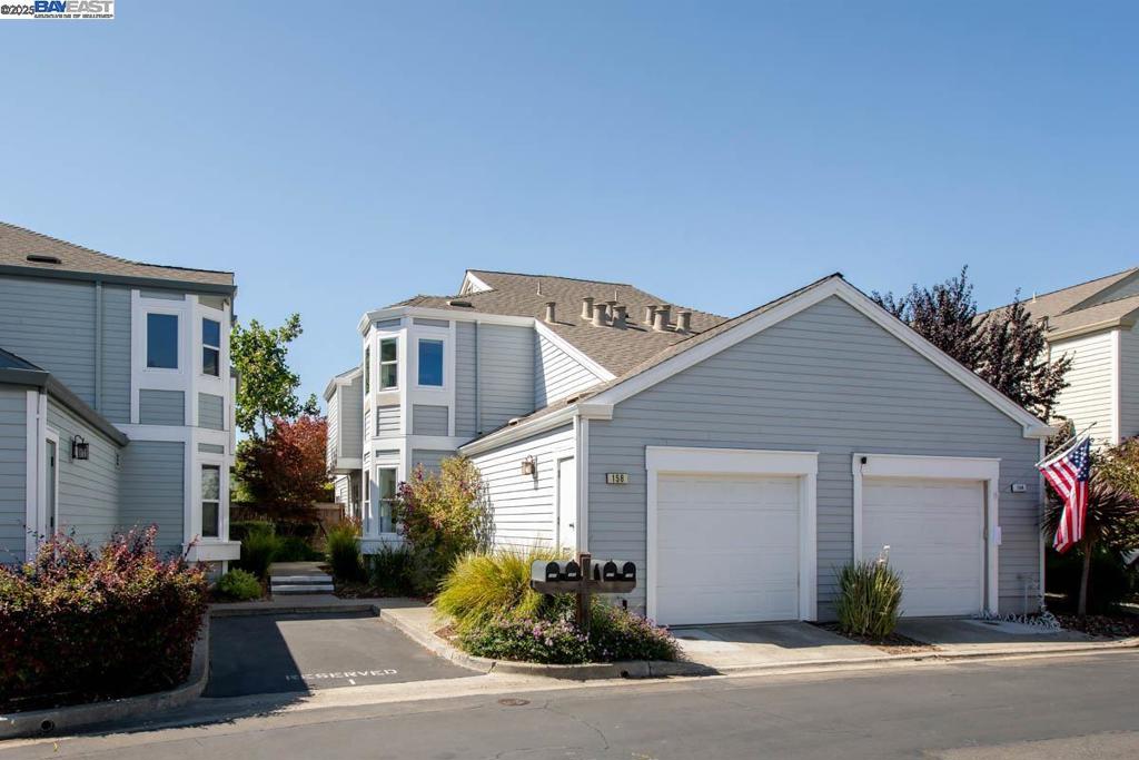 HARBOR BAY - Residential