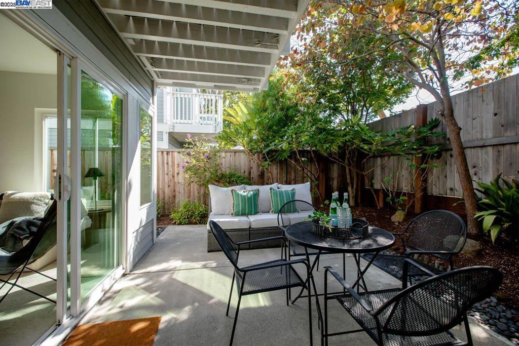 HARBOR BAY - Residential