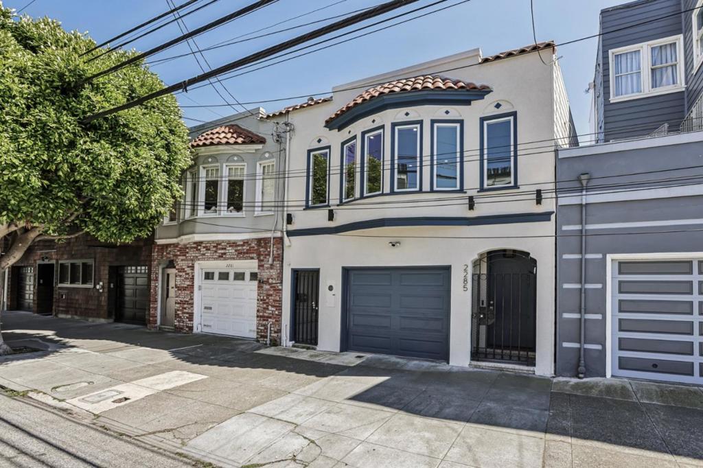 2285 Greenwich Street