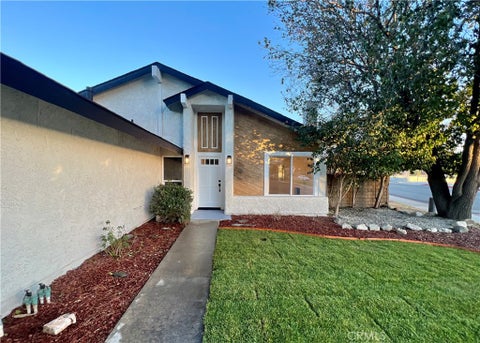 Tiny photo for 27502 Caraway LN, Saugus, CA 91350 (MLS # DW26225313)