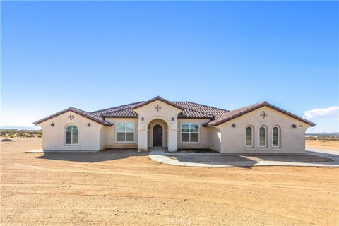 Photo of 11386 Tujunga RD, Apple Valley, CA 92308 (MLS # CV26201287)
