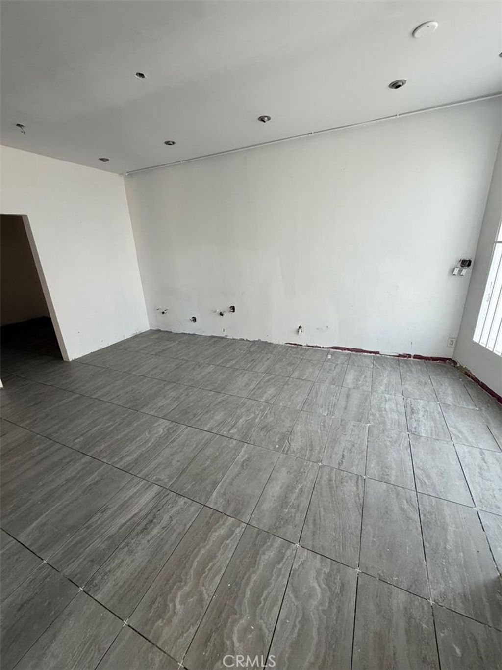 listing image 130720078795146099785