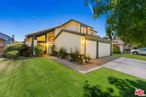 Photo of 43258 33rd Street, Lancaster, CA 93536 (MLS # 26827631)