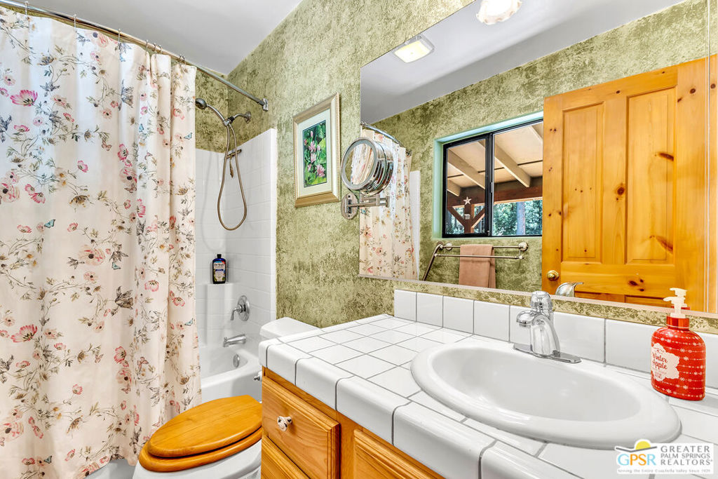 Pine cove - Residential