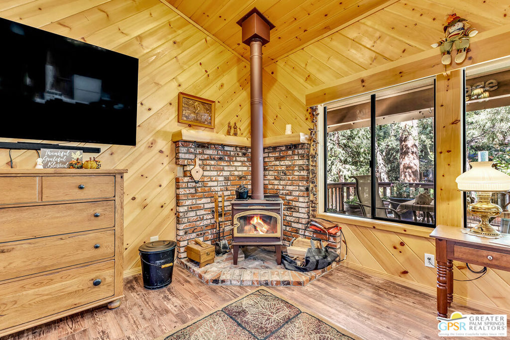 Pine cove - Residential