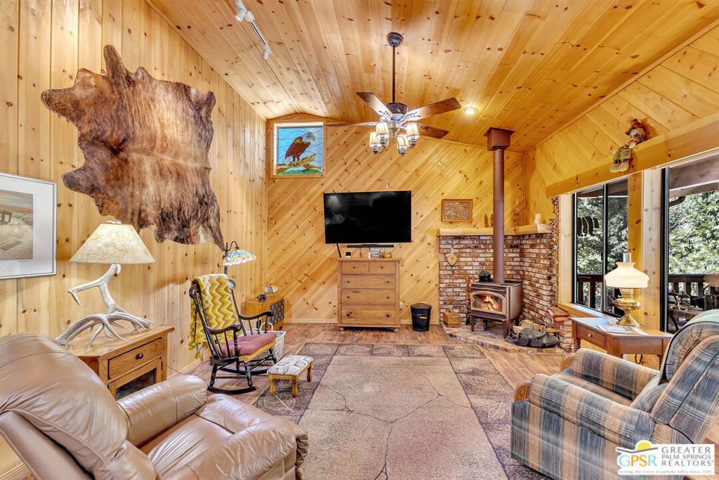 Pine cove - Residential