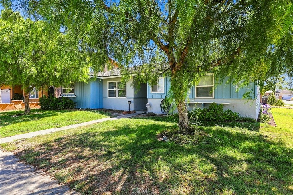 1202 N Ventura