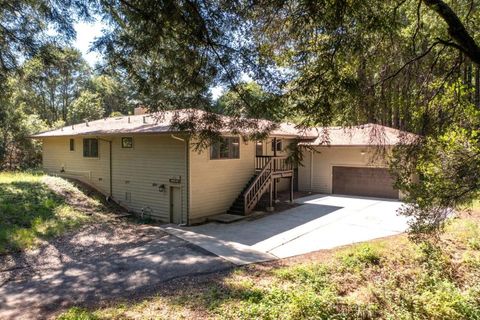 Photo of 300 Winona Way, Aptos, CA 95003 (MLS # ML82041585)