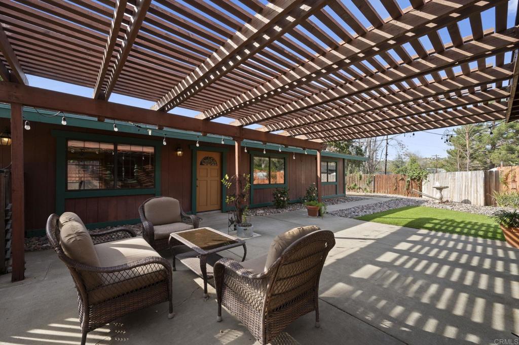 13314 LAKESHORE Drive