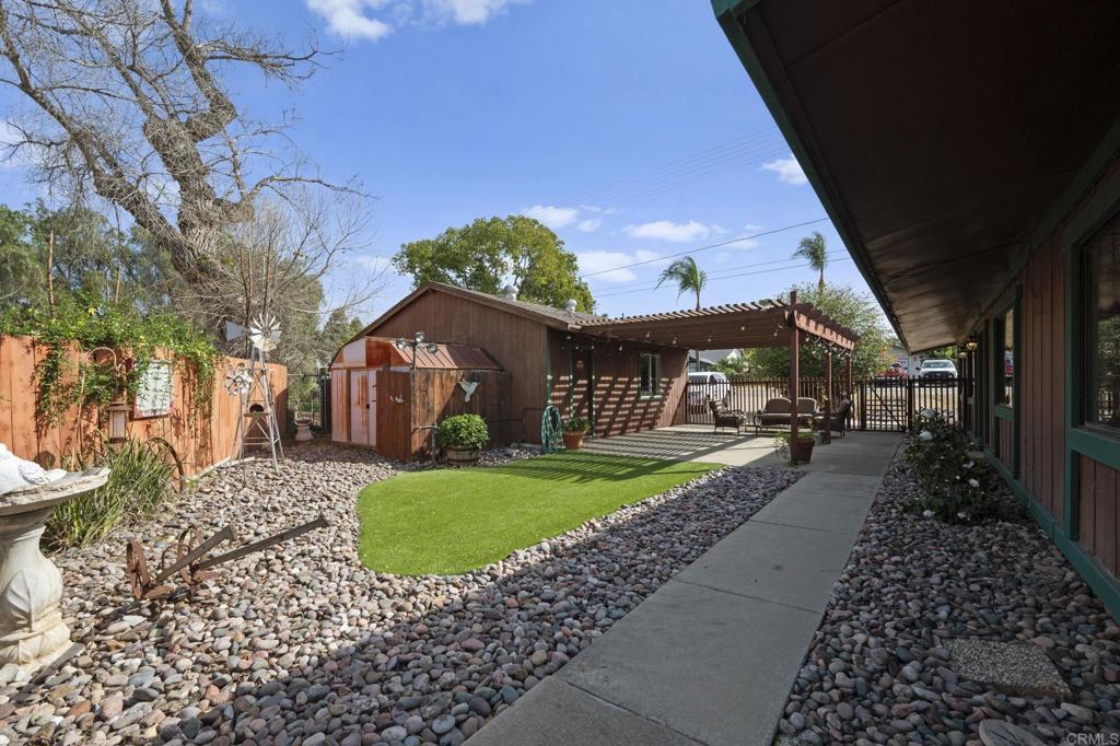 13314 LAKESHORE Drive