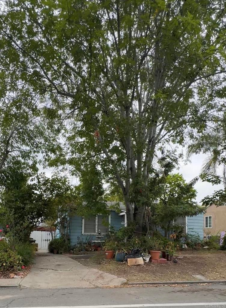 4380 Pomona