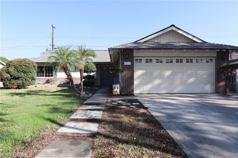 Photo of 1267 W Winslow Street, Upland, CA 91786 (MLS # CV26062159)
