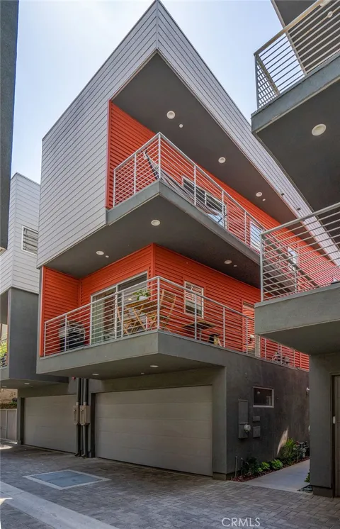 2222 1\/2 Strata Ln, Eagle Rock, CA 90041 - MLS#: OC25241827