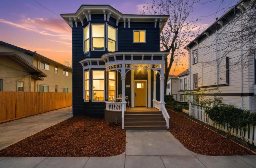 Photo of 89 N 9th Street, San Jose, CA 95112 (MLS # ML82031375)