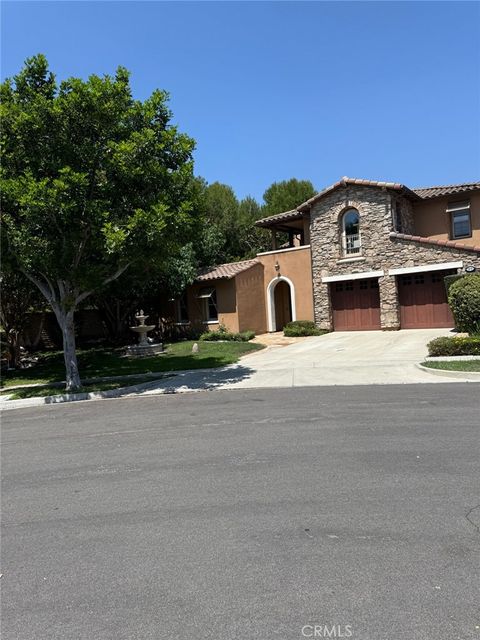 37 Twiggs Irvine CA 92620