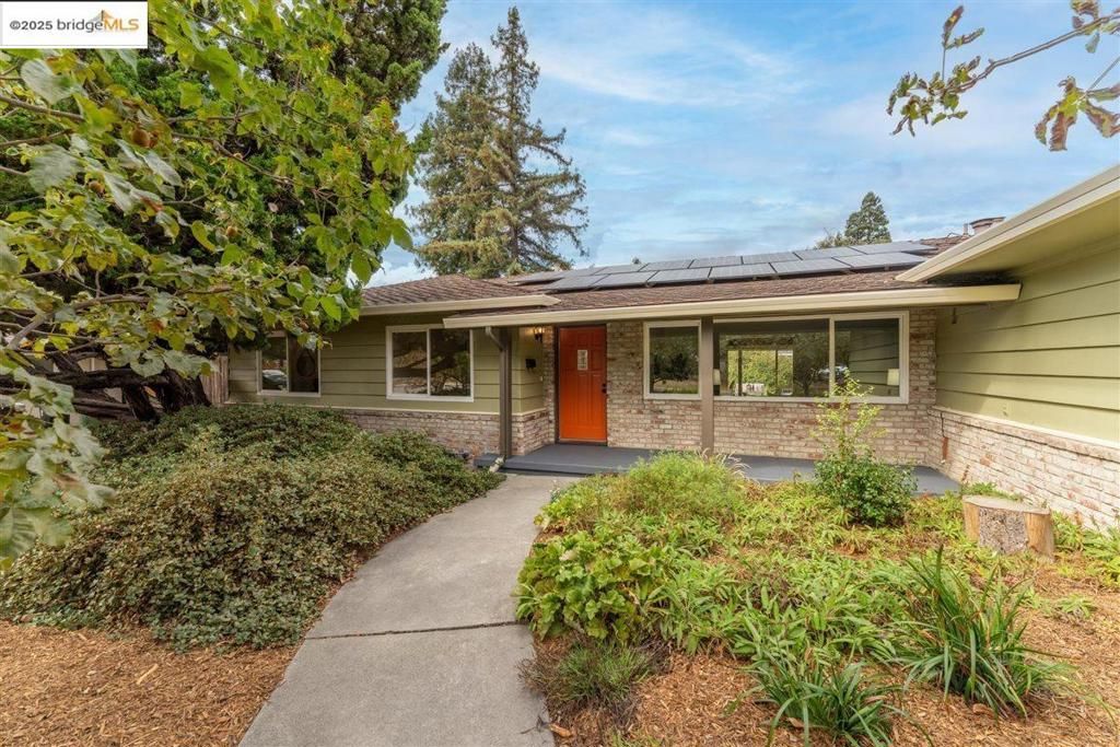 Photo of 1123 Farragut Dr Dr, Fremont, CA 94539 (MLS # 41113675)