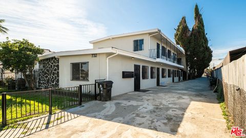 Photo of 732 W 76th Street, Los Angeles, CA 90044 (MLS # 26793073)