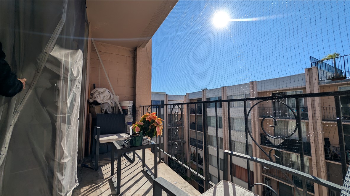 421 S La Fayette Park S 720