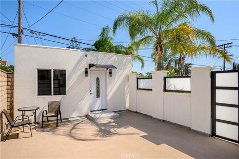 Photo of 1338 Ruberta Ave Ave #A, Glendale, CA 91201 (MLS # GD26080068)