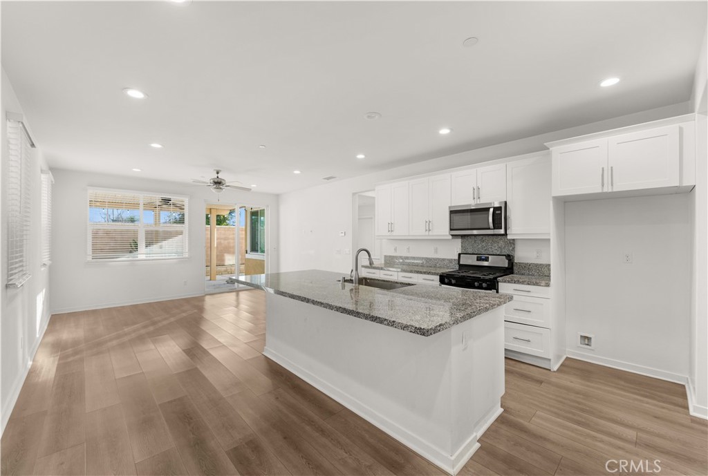 13873 La Pradera Way