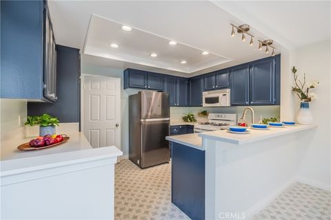 19 Dartmouth Irvine CA 92612