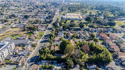 160 E Franklin Pomona CA 91766
