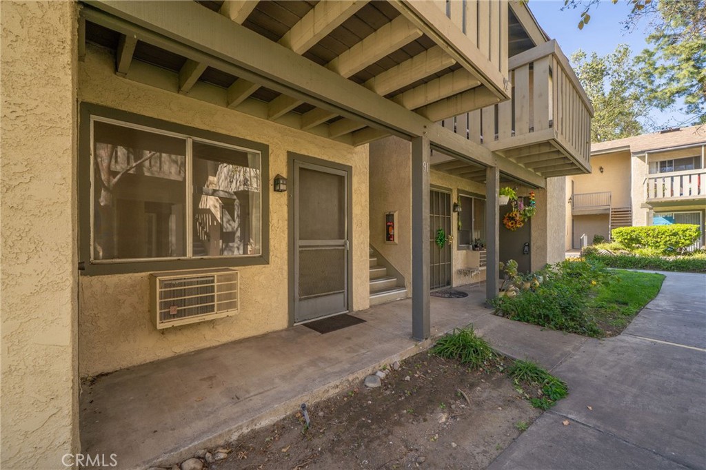 960 E Bonita Avenue 91