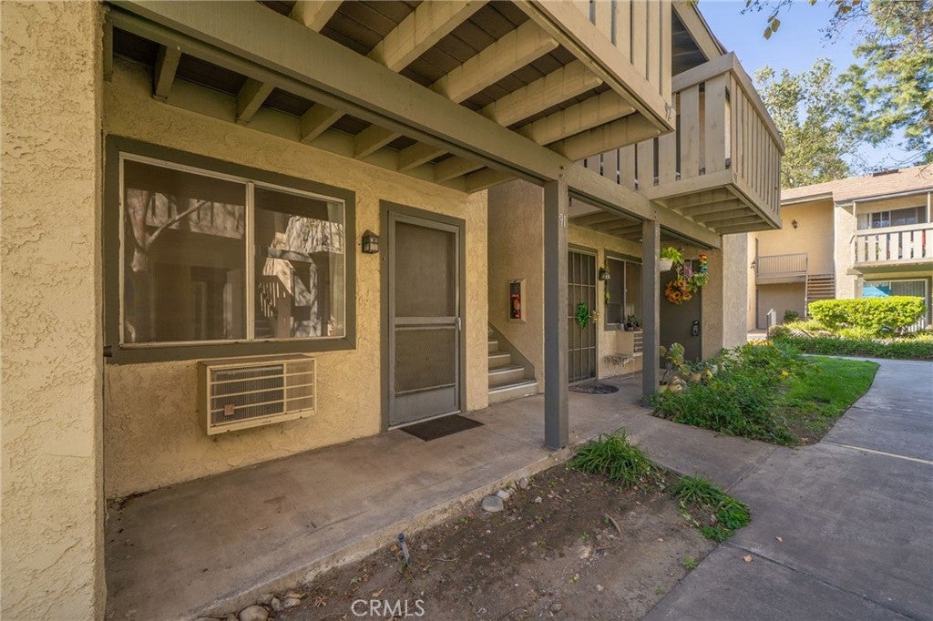 960 E Bonita Avenue 91