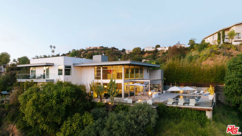 2651 Nichols Canyon Road