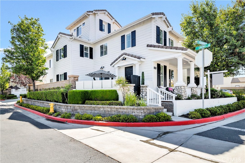 40072 Kenilworth Way