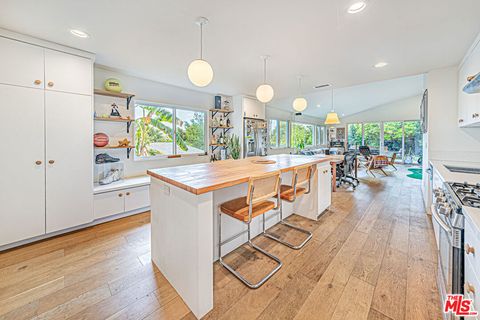 Photo of 1835 N Avenue 55 Ave, Los Angeles, CA 90042 (MLS # 26673167)