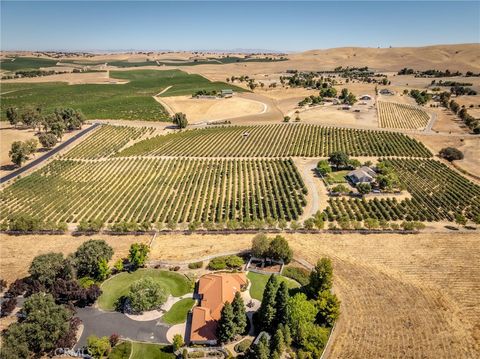 Tiny photo for 5055 Rancho La Loma Linda Drive, Paso Robles, CA 93446 (MLS # SC24168063)
