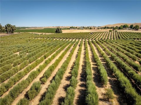 Tiny photo for 5055 Rancho La Loma Linda Drive, Paso Robles, CA 93446 (MLS # SC24168063)