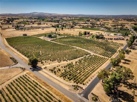 Tiny photo for 5055 Rancho La Loma Linda Drive, Paso Robles, CA 93446 (MLS # SC24168063)