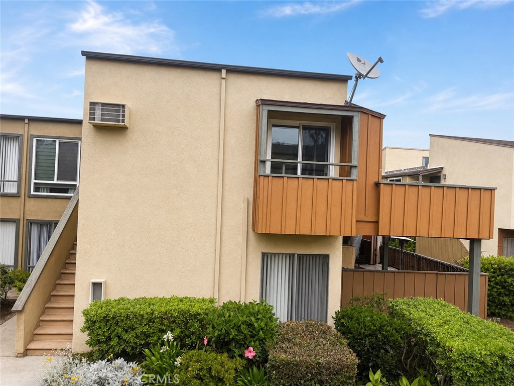 1001 W Stevens 409