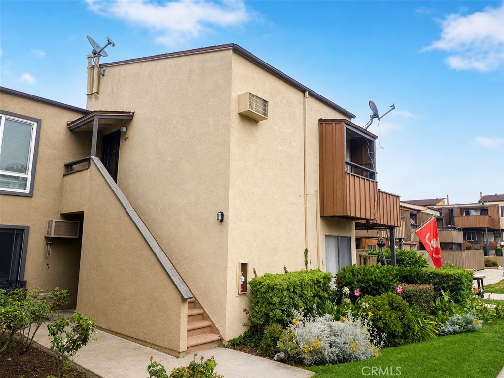 1001 W Stevens 409