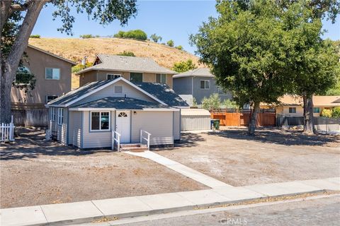 Tiny photo for 2925 Oak ST, Paso Robles, CA 93446 (MLS # SC26151131)