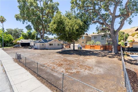Tiny photo for 2925 Oak ST, Paso Robles, CA 93446 (MLS # SC26151131)
