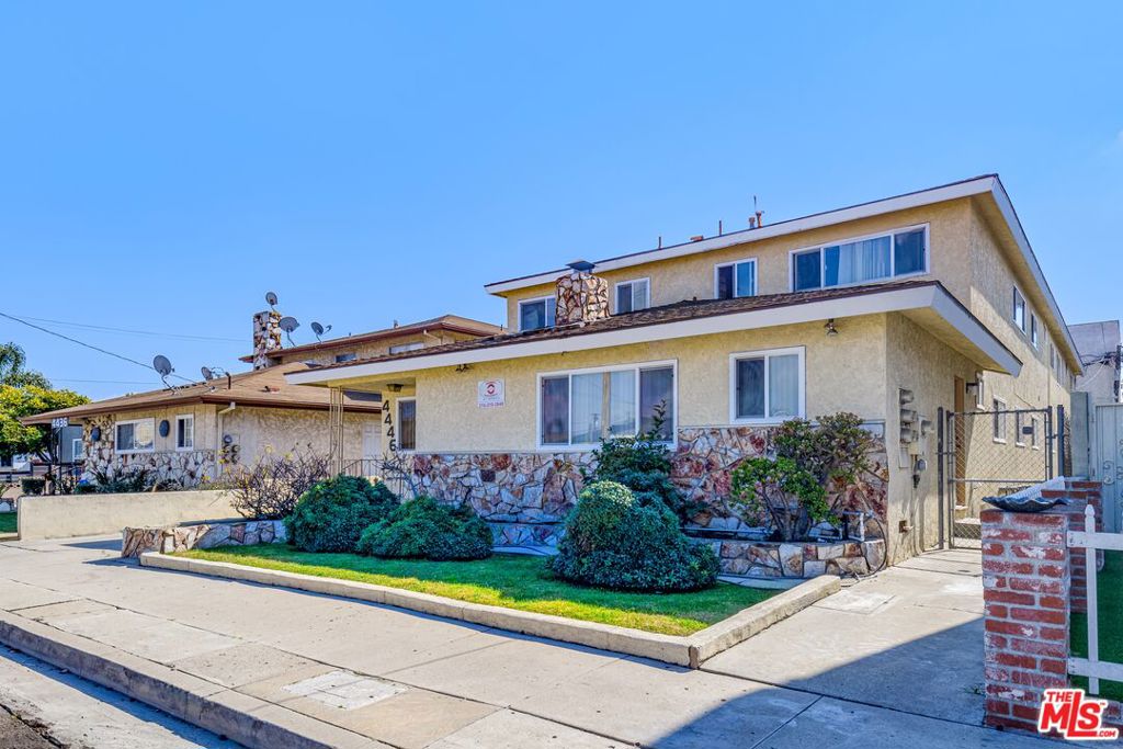 4446 W 142nd Street