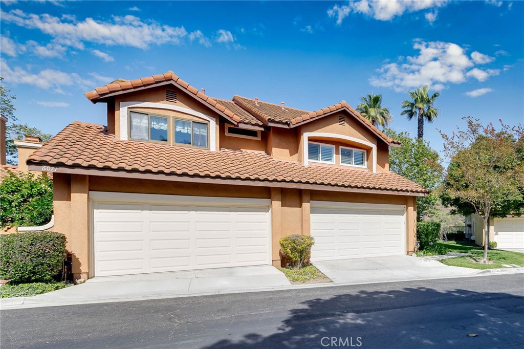 6075 E Montefino