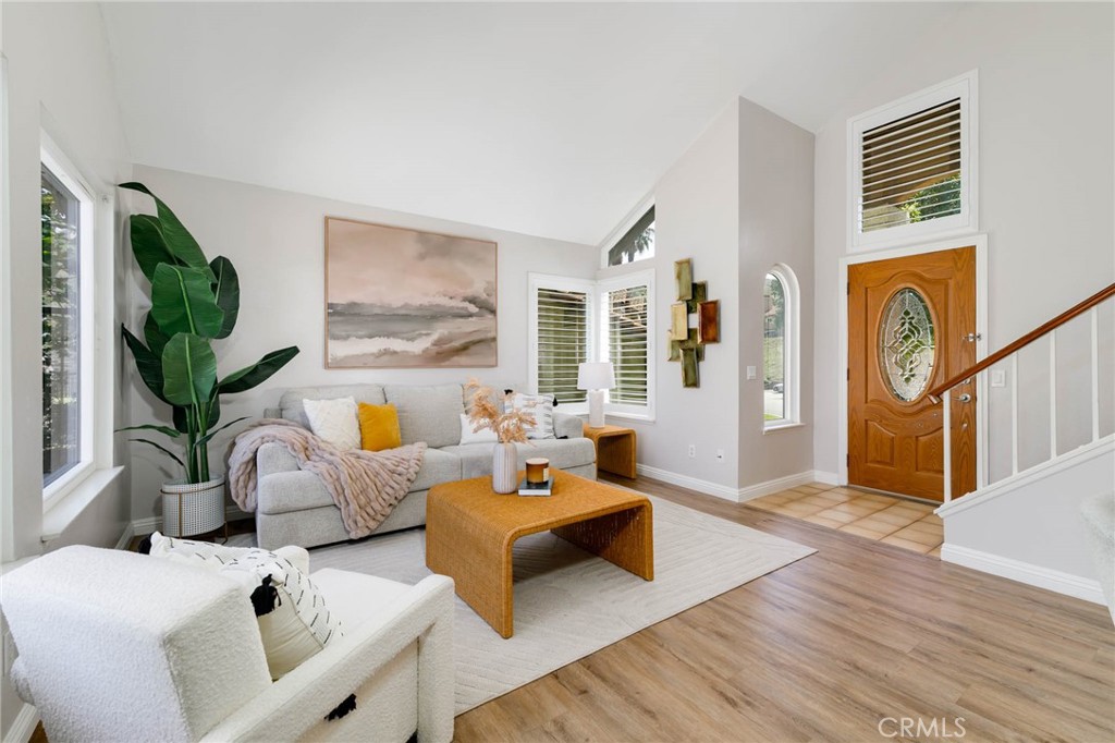 6075 E Montefino