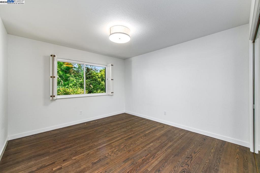 GRANADA WOODS - Residential