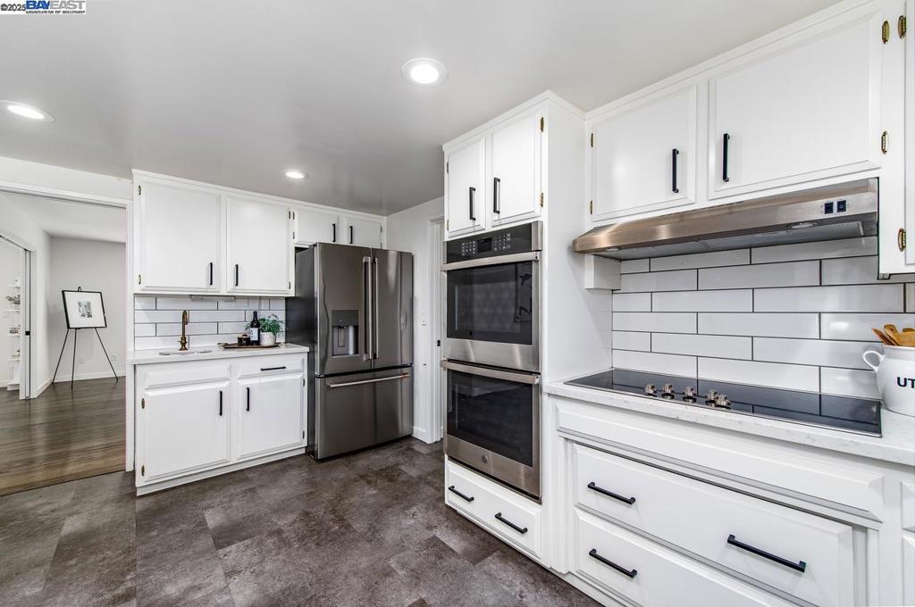 GRANADA WOODS - Residential