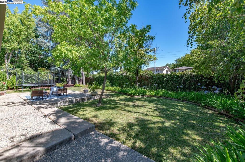 GRANADA WOODS - Residential